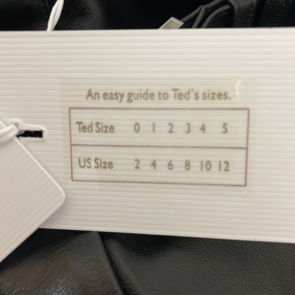 Ted Baker London Faydell Pleather Belted Trousers Sz. 6 - Picture 11 of 15